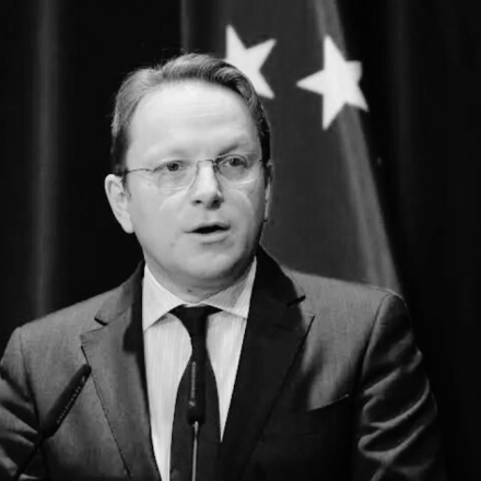 Mr Olivér Várhelyi